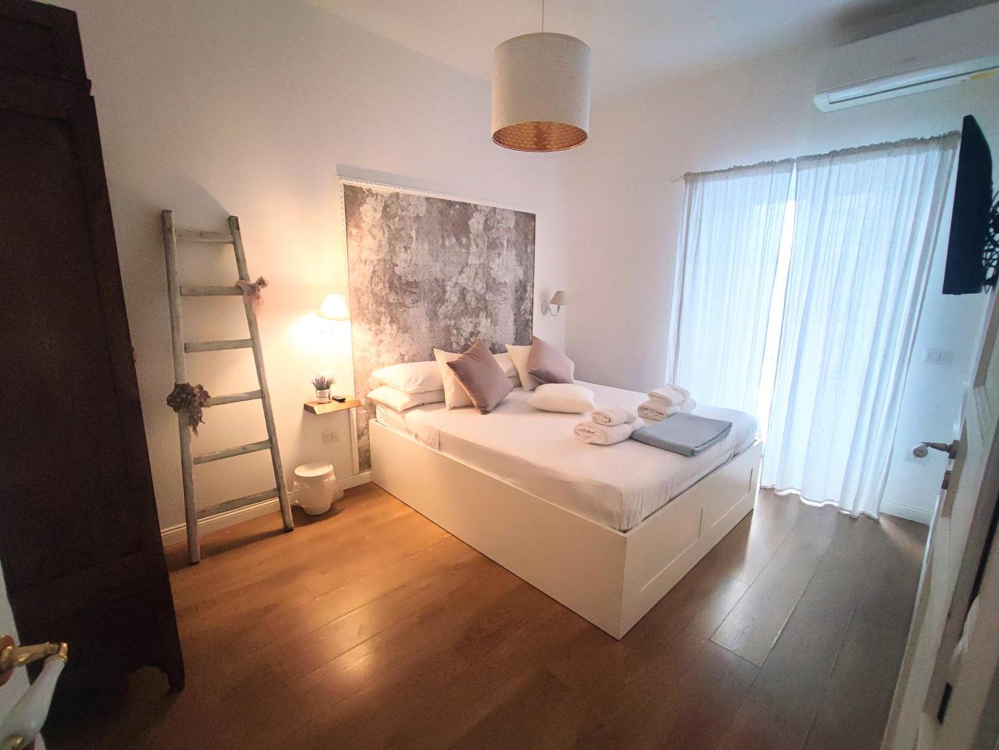 Annamaria Rooms เนเปิลส์ ห้อง รูปภาพ